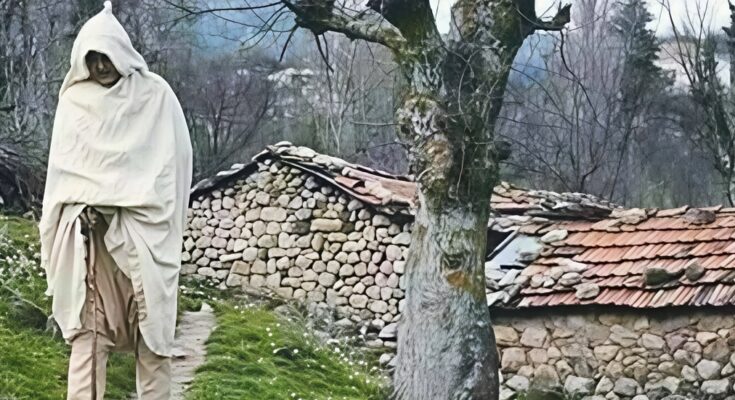 Le Burnous : entre tradition, savoir-faire et identité
