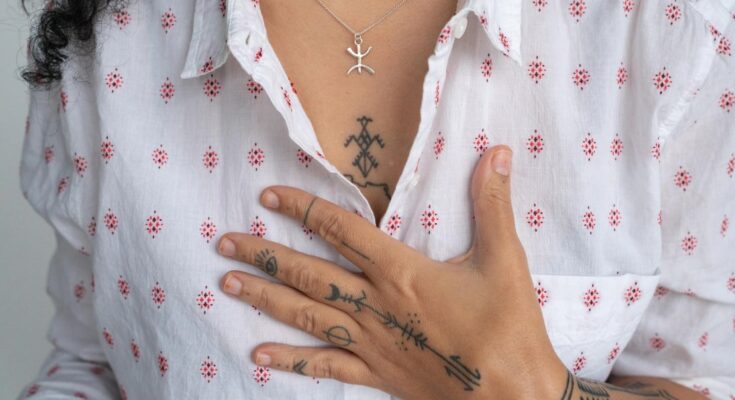 Tatouage berbère : 5 façons élégantes et symboliques de le porter