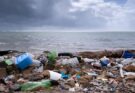 Pollution des plages algériennes