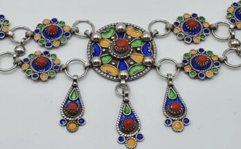 L’émail kabyle : un art en argent aux portes de l’UNESCO